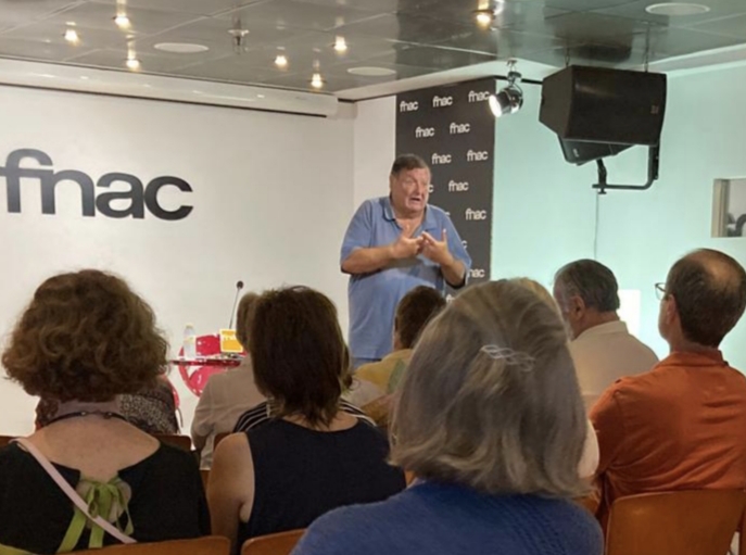 EN FNAC VALENCIA